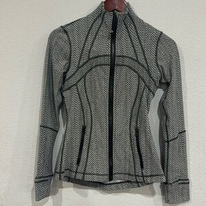 Lululemon Women Define Jacket  Size 4